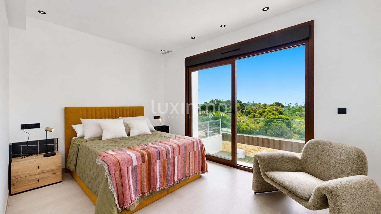 Chalet for Sale in Finestrat
