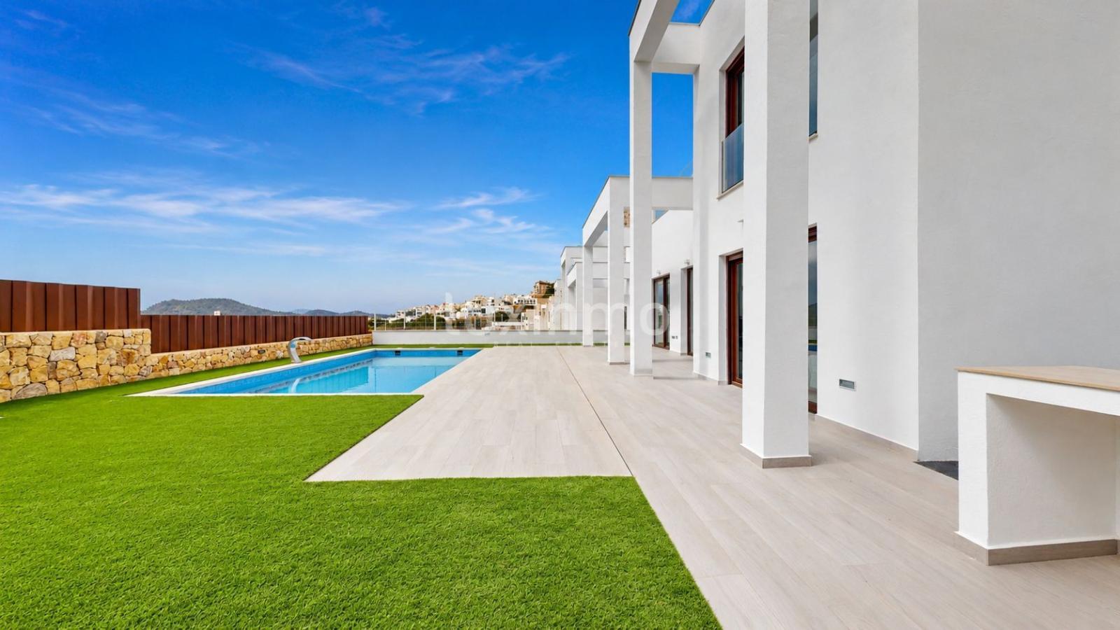 Chalet for Sale in Finestrat