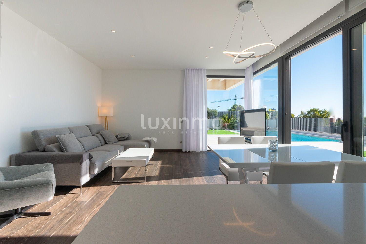 Chalet for Sale in Finestrat
