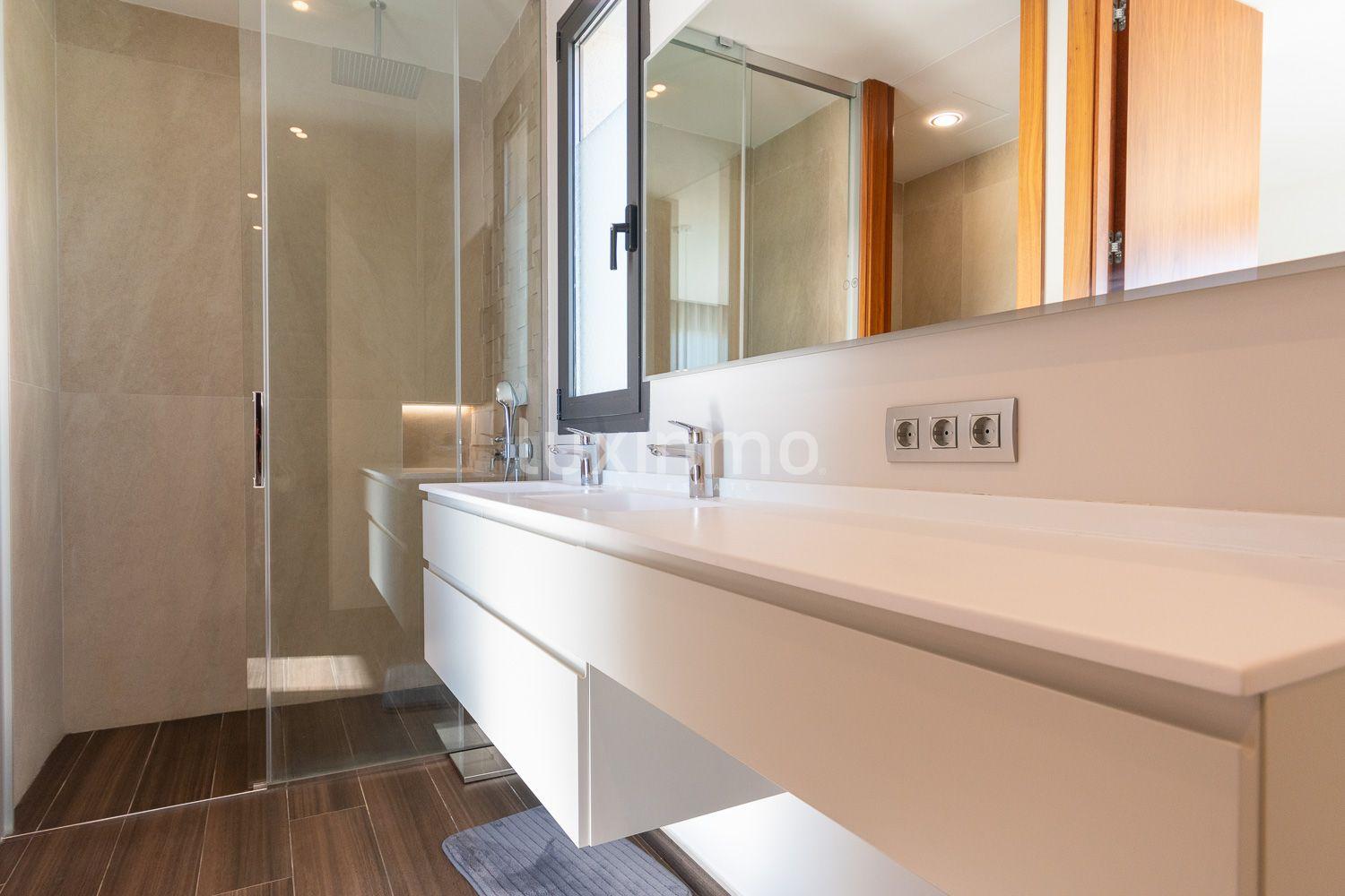Chalet for Sale in Finestrat