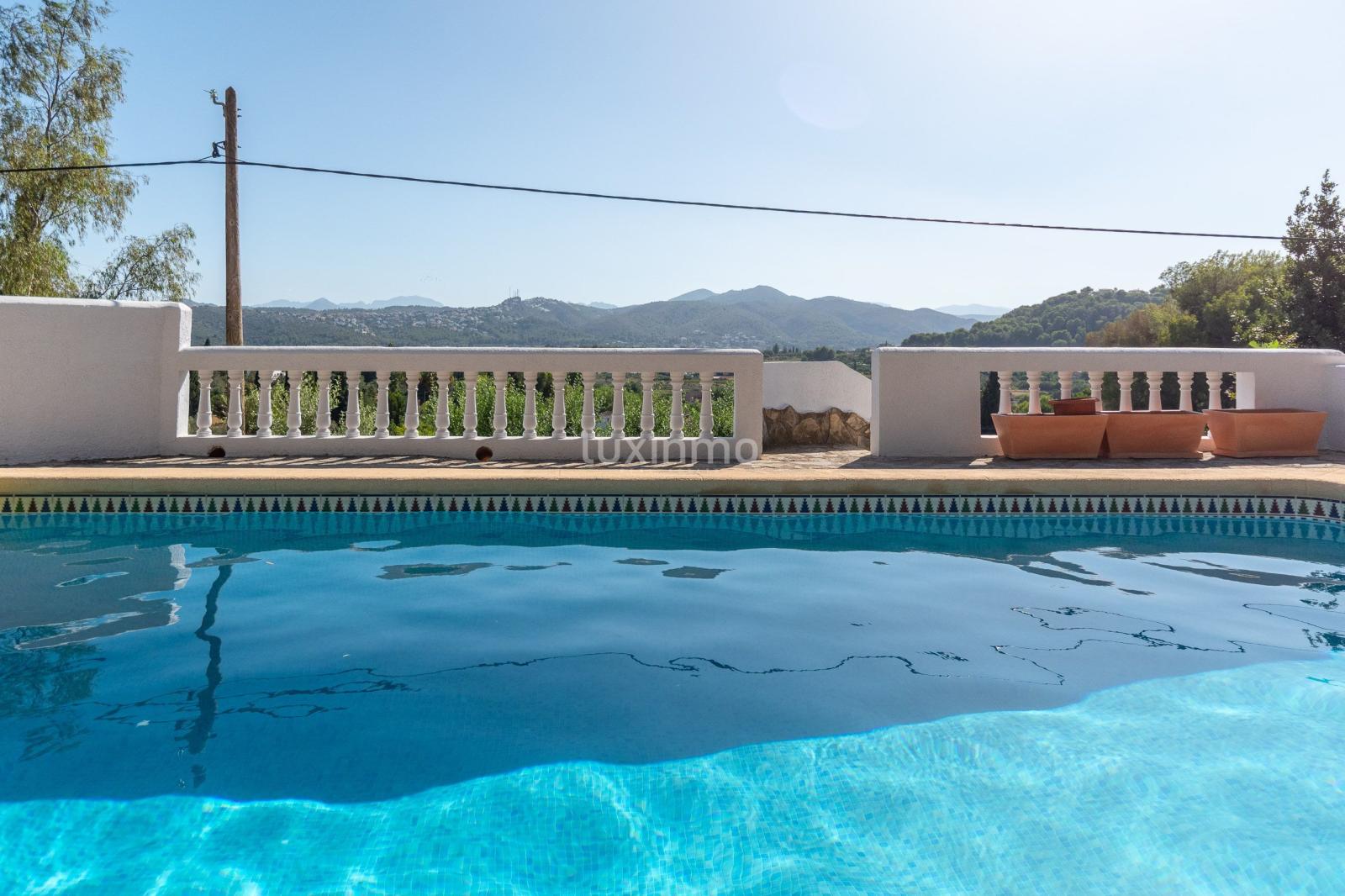 Chalet for Sale in Dénia