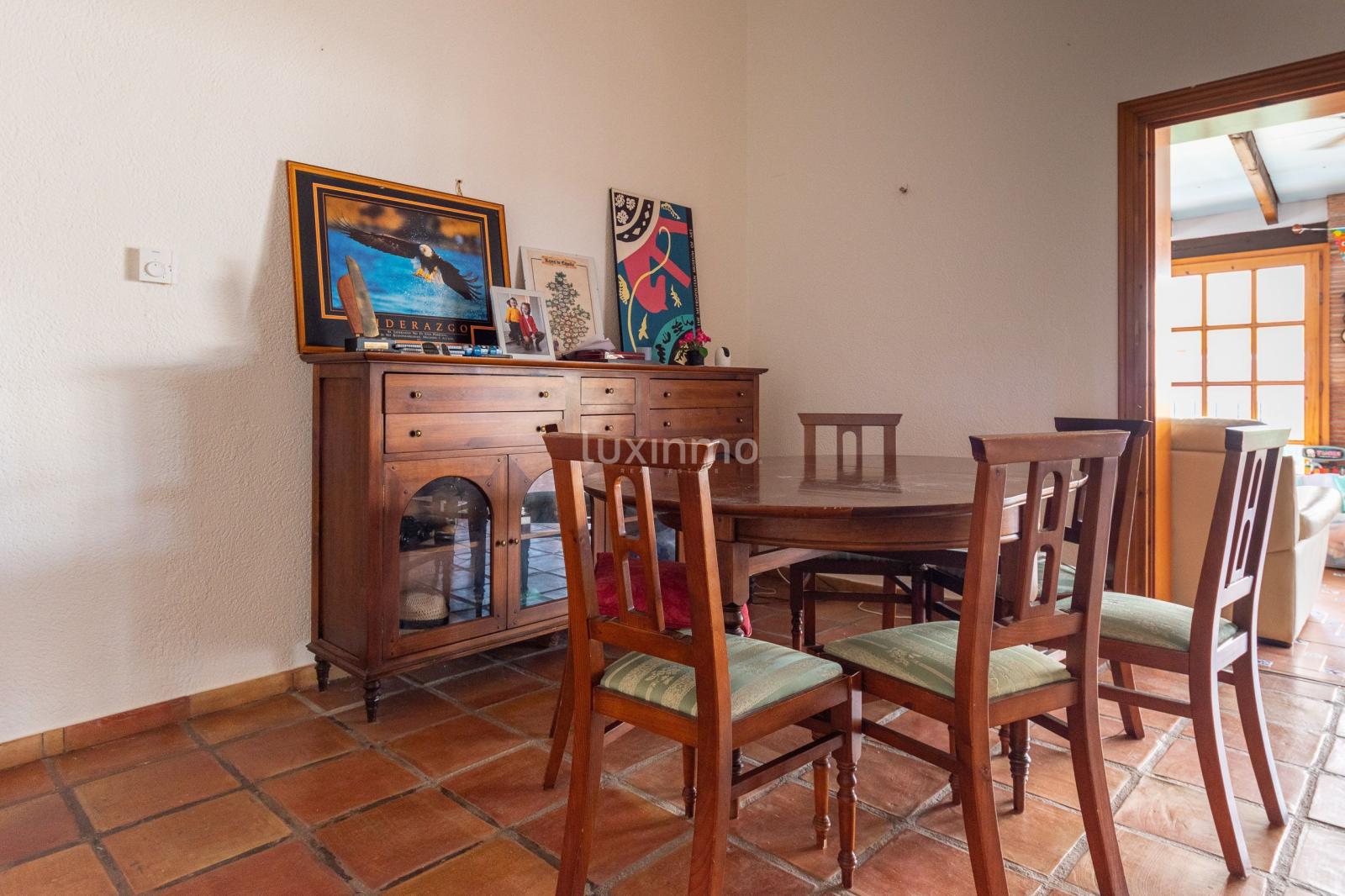 Chalet for Sale in Dénia