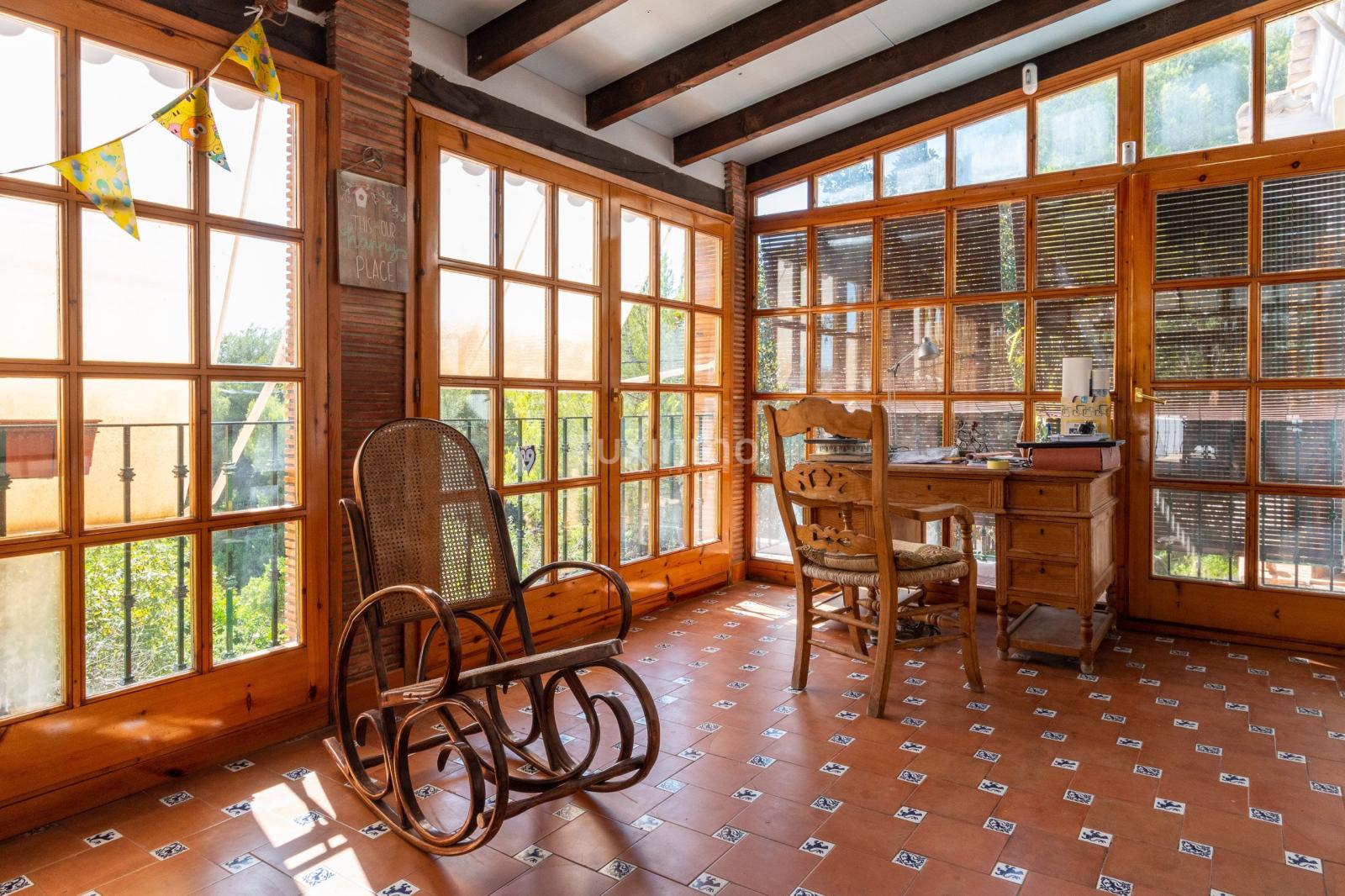 Chalet for Sale in Dénia