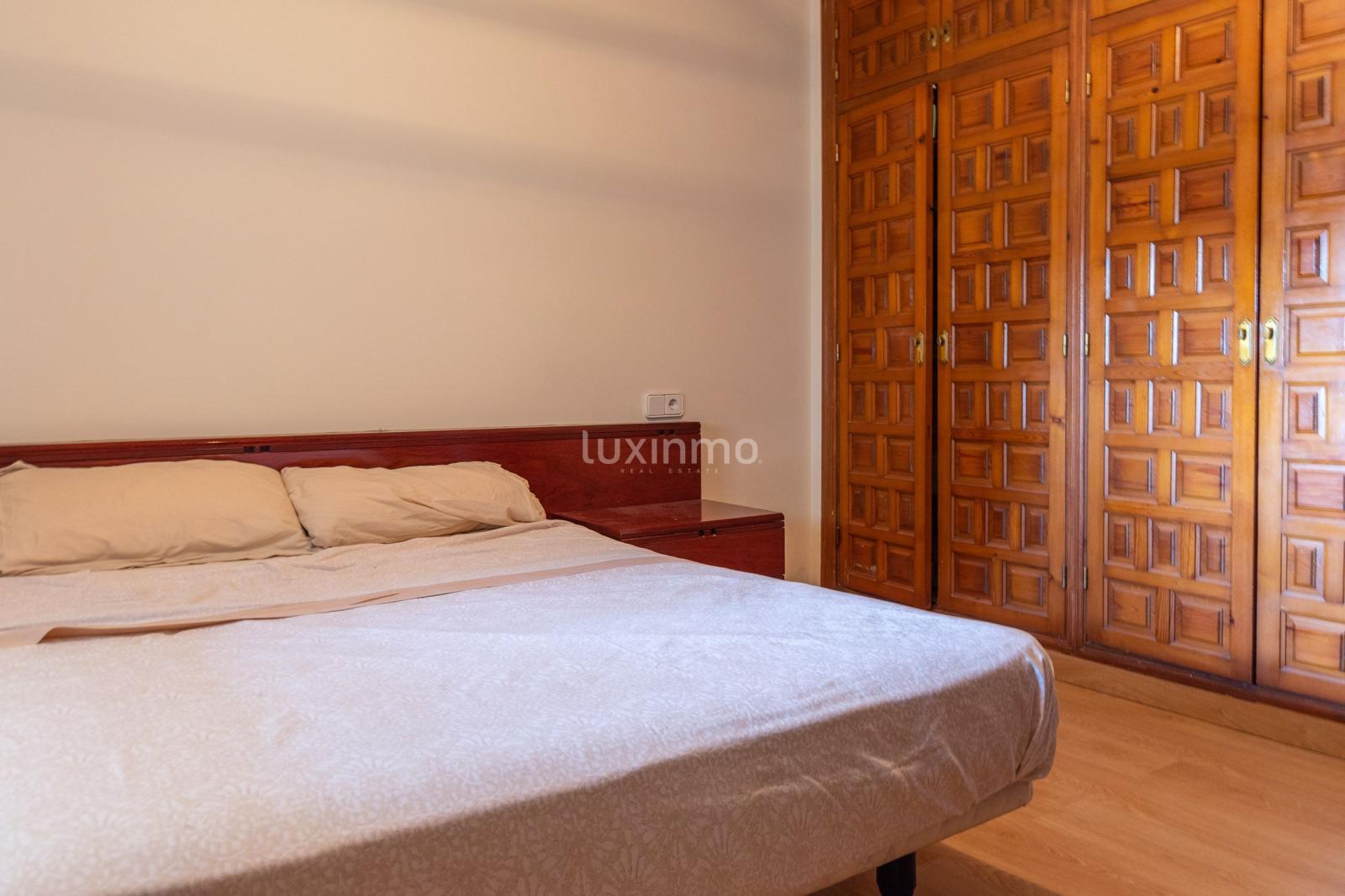 Chalet for Sale in Dénia