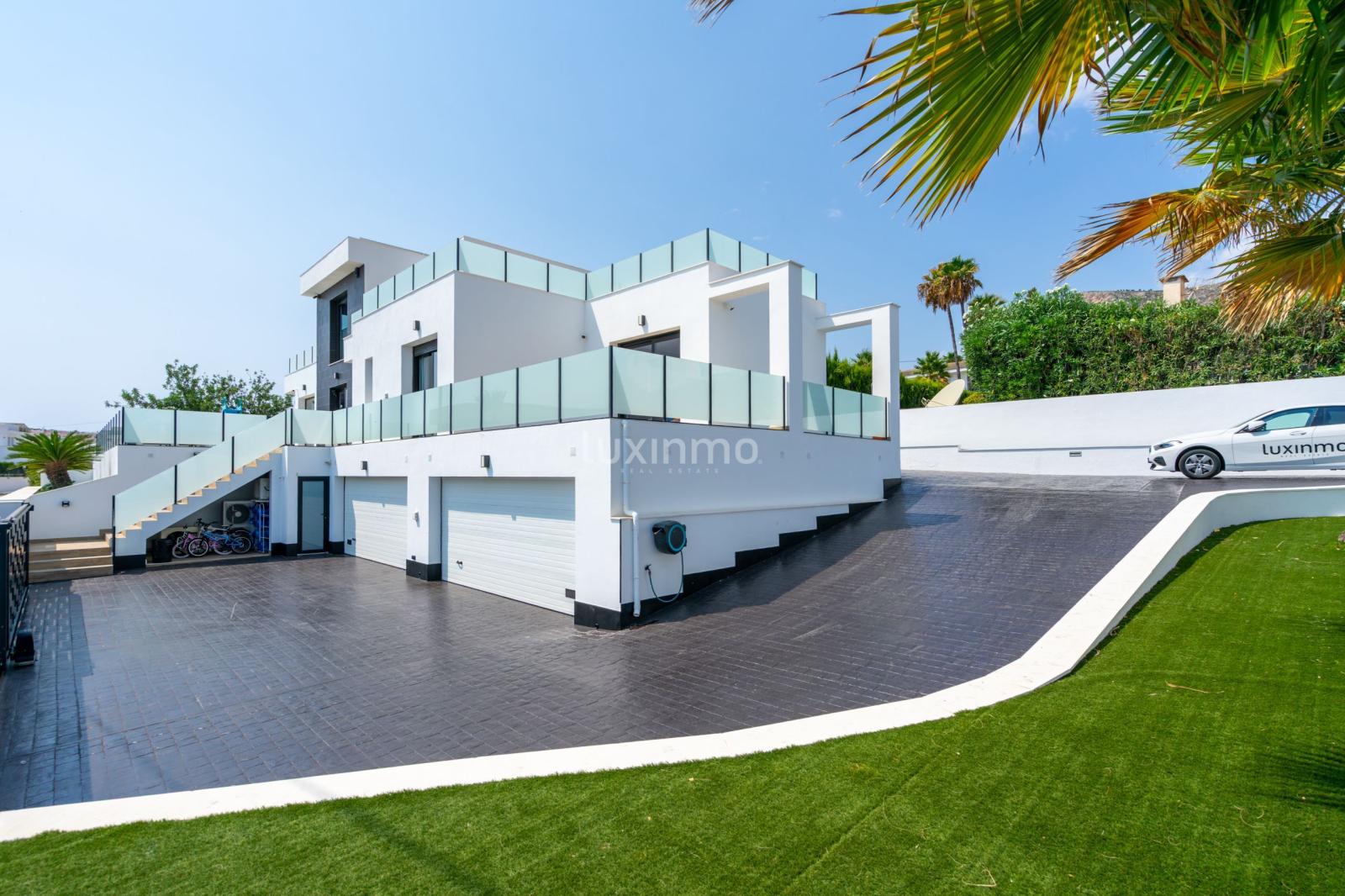 Chalet for Sale in Calpe