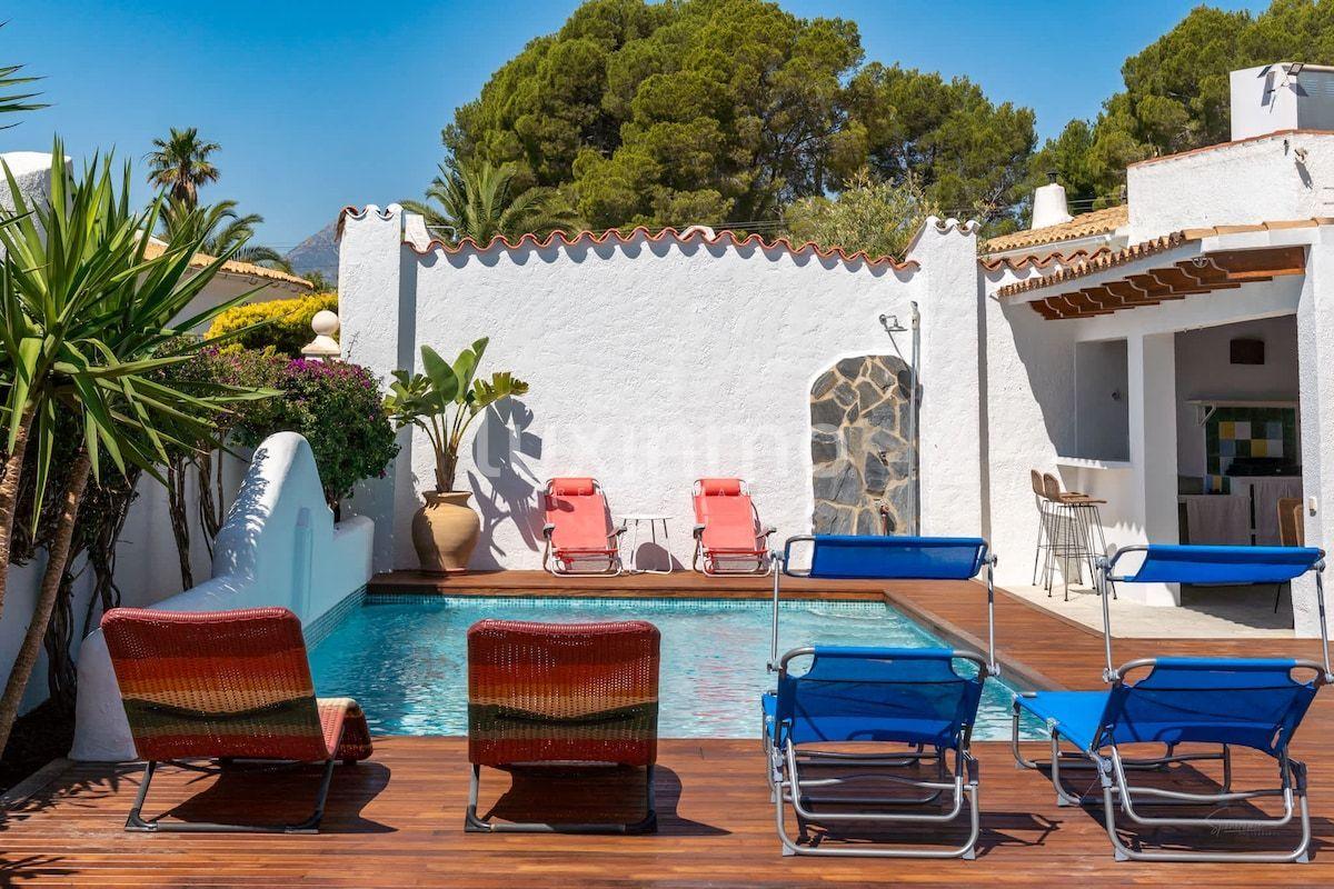 Chalet for Rent in Altea