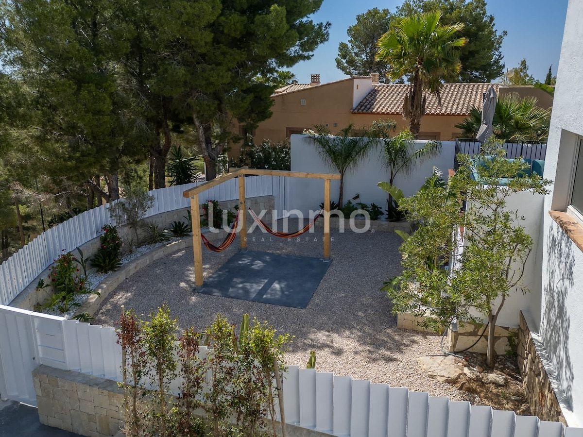 Chalet for Rent in Altea