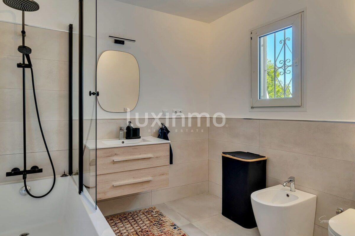 Chalet for Rent in Altea