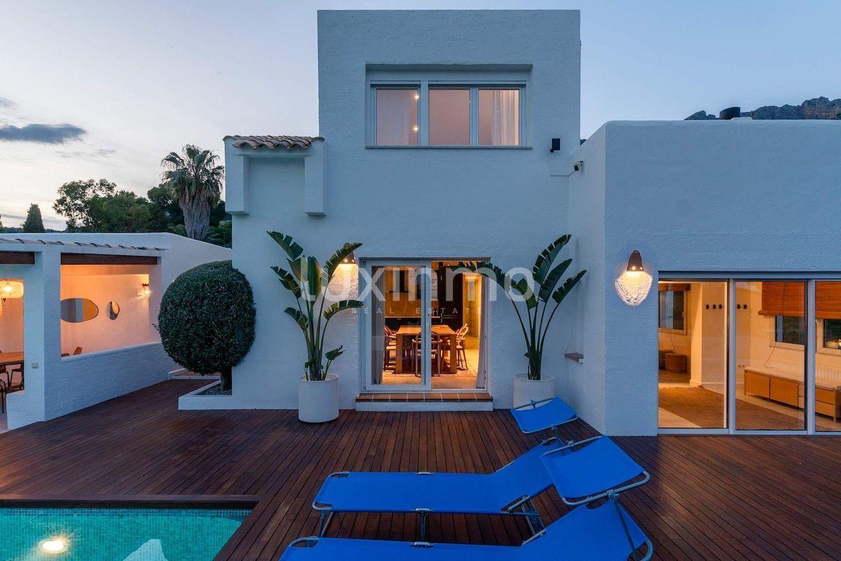 Chalet for Rent in Altea