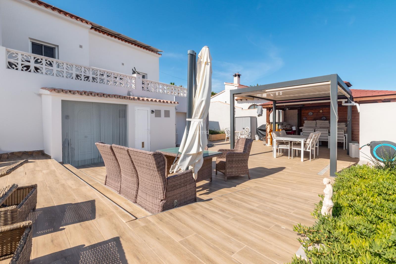 Chalet for Sale in Calpe