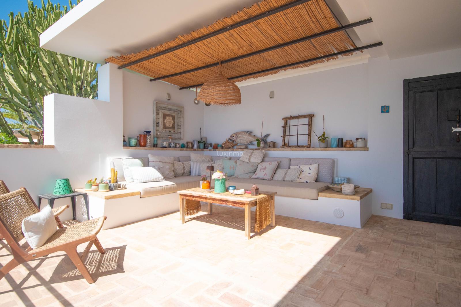 Chalet for Sale in Altea