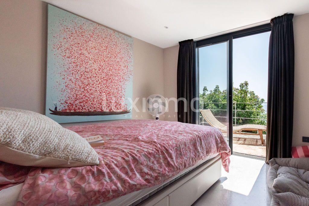 Chalet for Sale in Altea