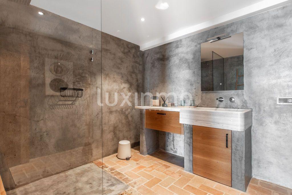 Chalet for Sale in Altea