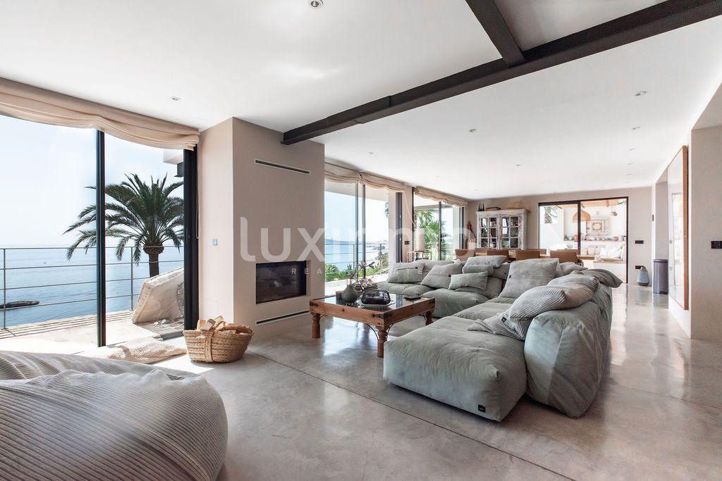 Chalet for Sale in Altea