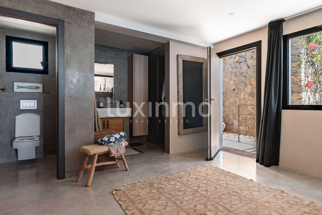 Chalet for Sale in Altea
