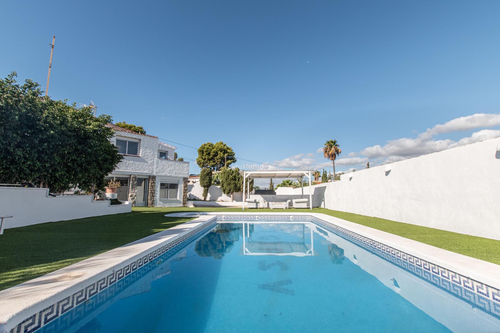 Chalet for Rent in Alfaz del Pi