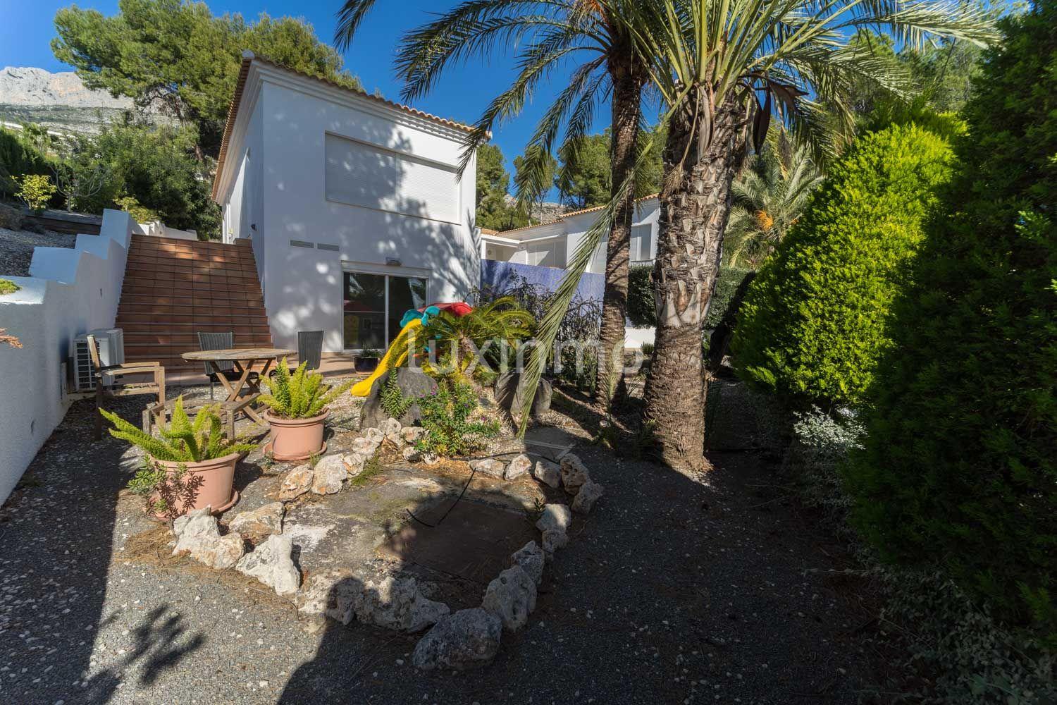 Chalet for Sale in Altea