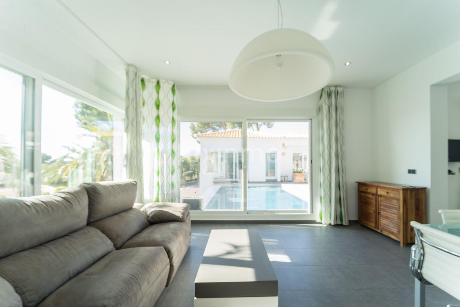 Chalet for Sale in Altea
