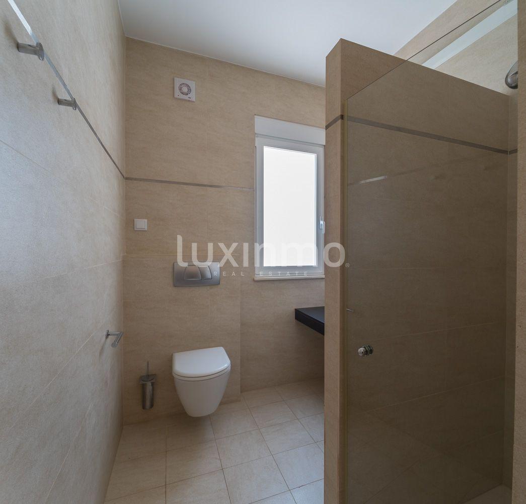 Chalet for Sale in Altea