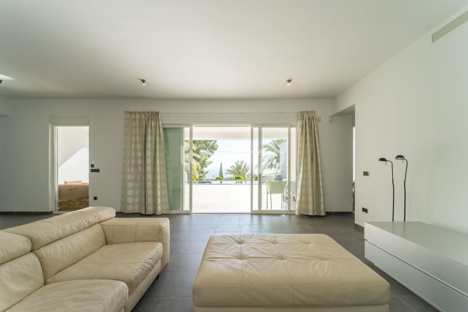 Chalet for Sale in Altea