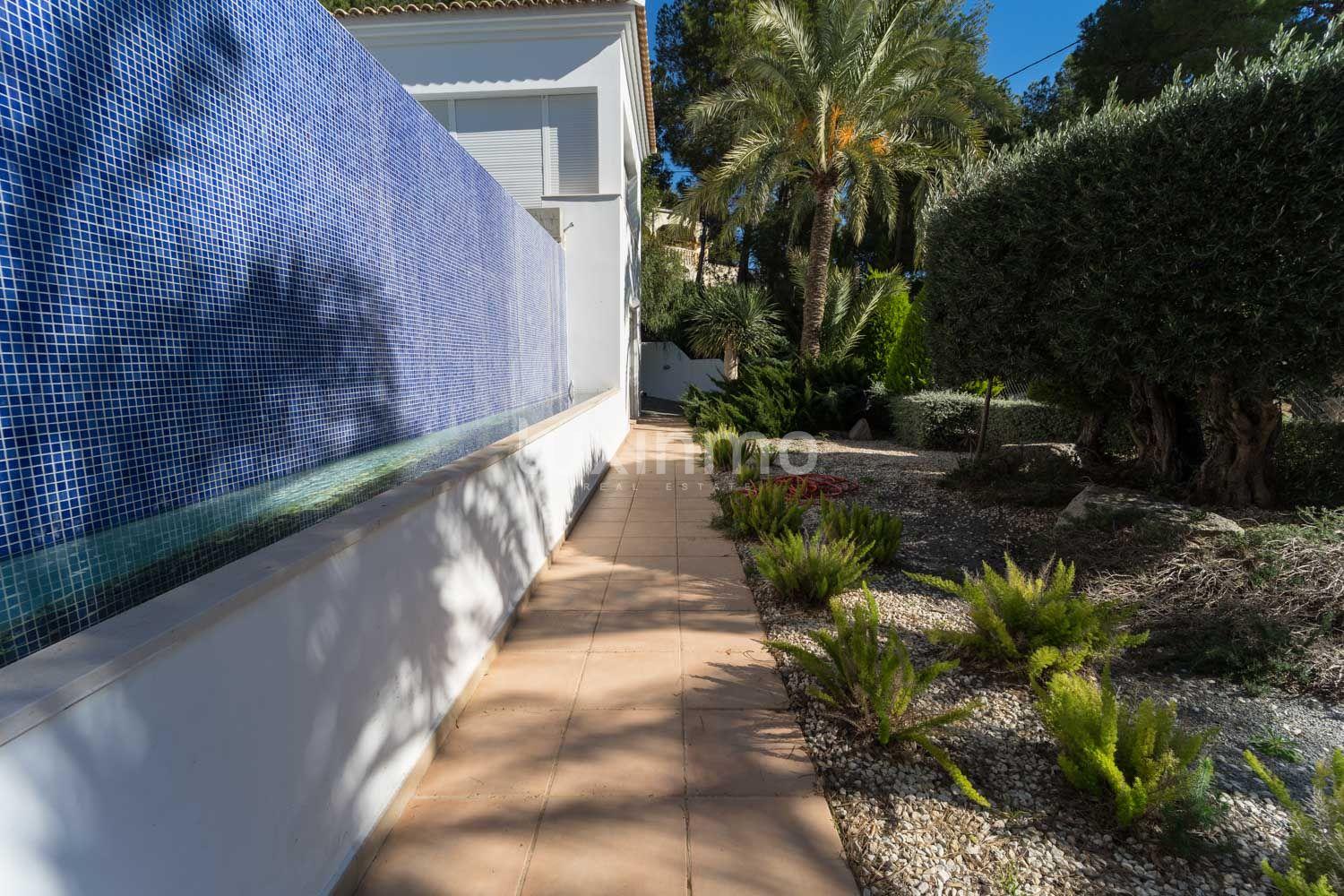 Chalet for Sale in Altea