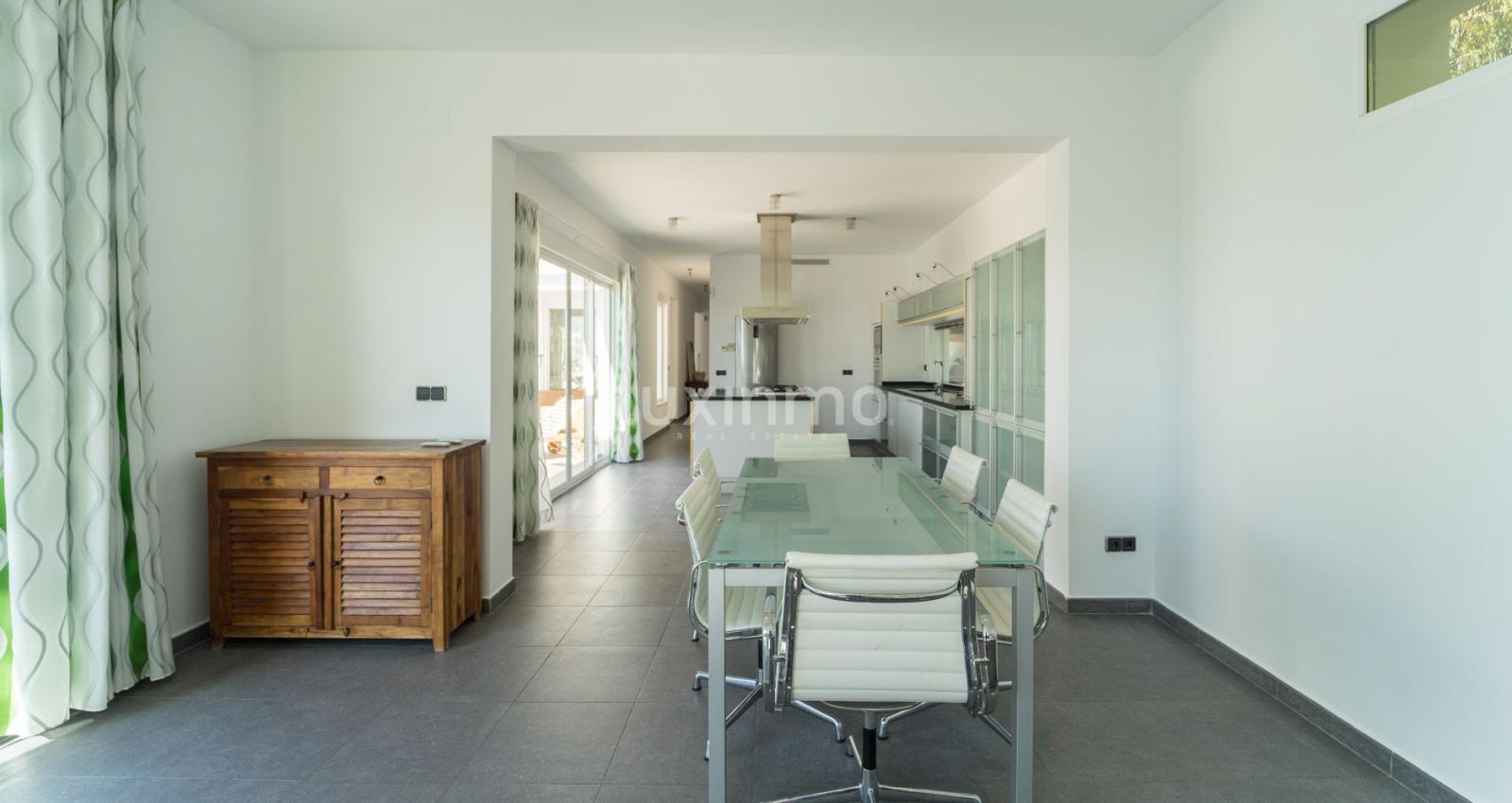 Chalet for Sale in Altea