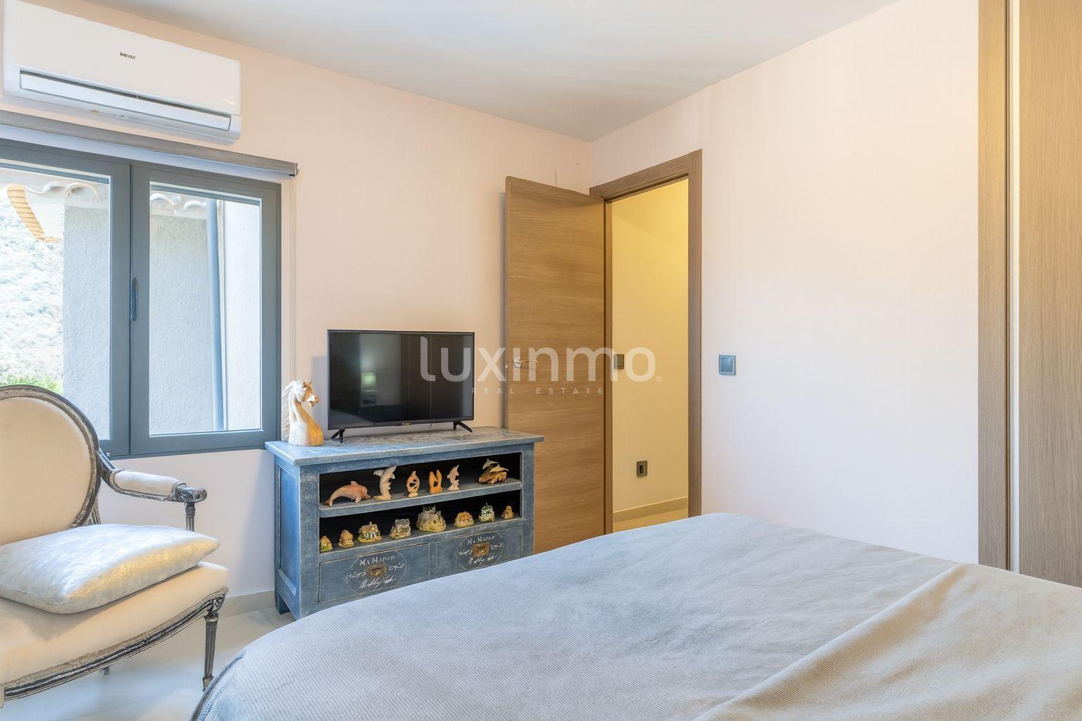 Chalet for Sale in Calpe