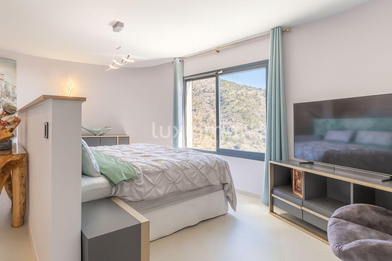 Chalet for Sale in Calpe