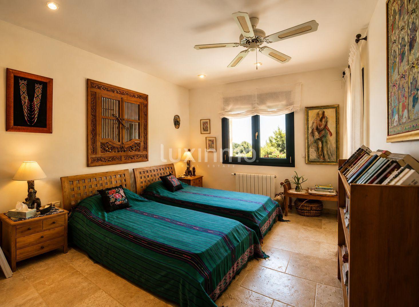 Chalet for Sale in Benissa