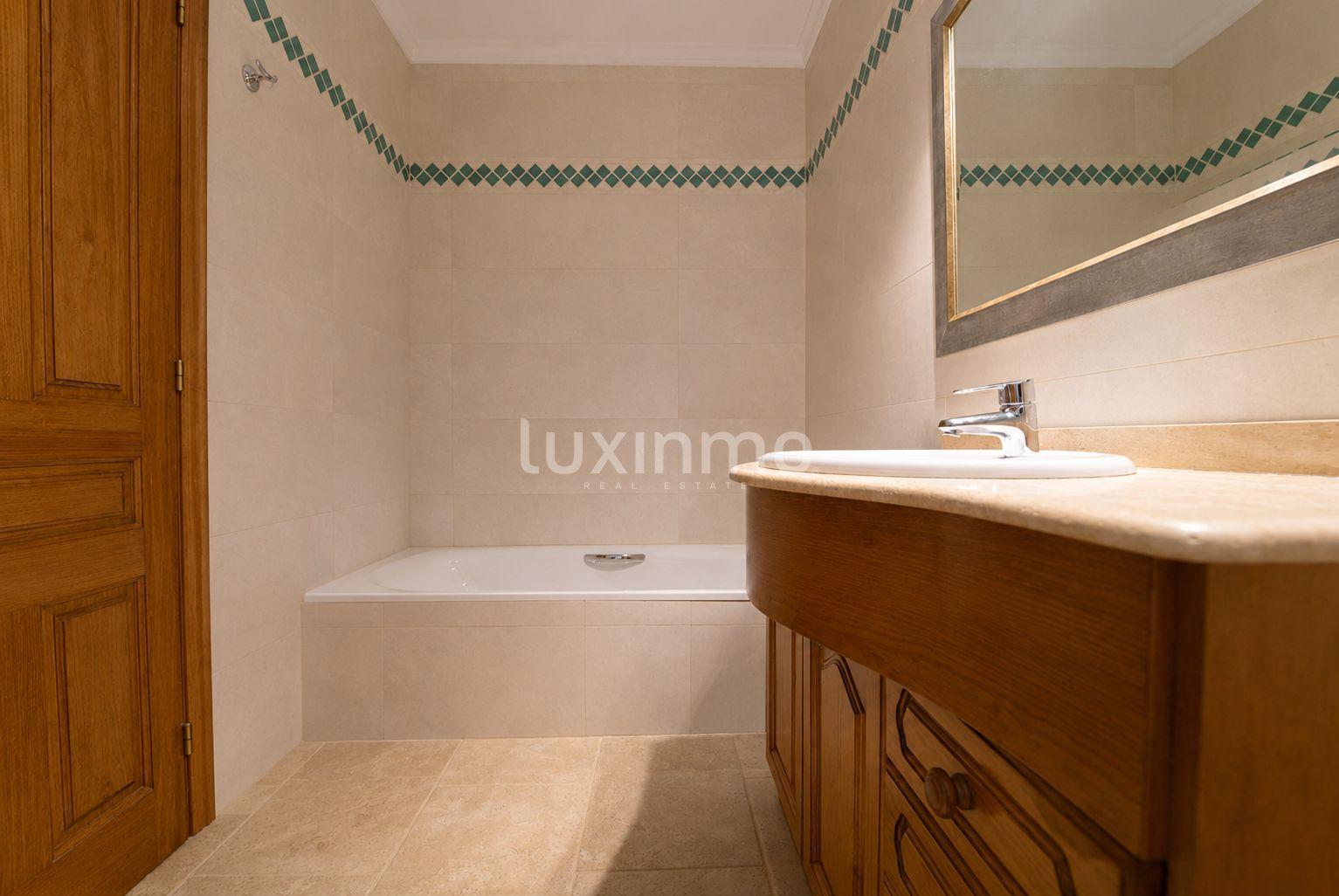 Chalet for Sale in Benissa