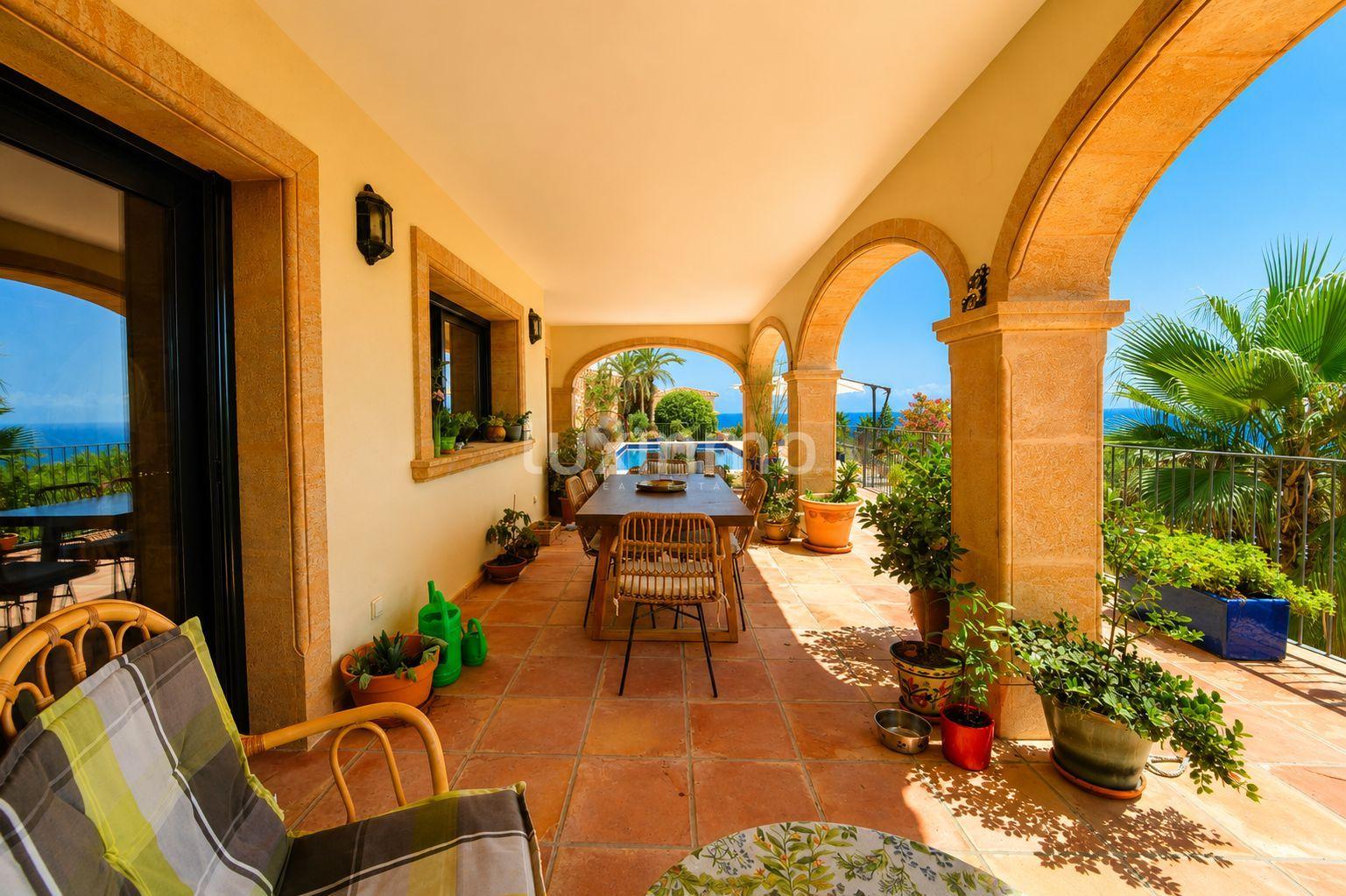Chalet for Sale in Benissa