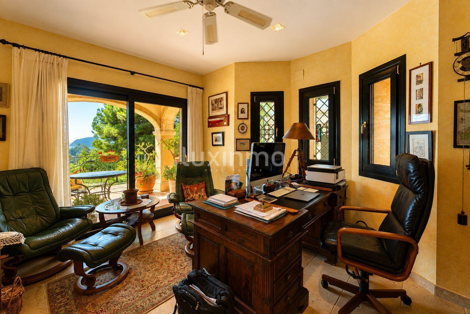 Chalet for Sale in Benissa