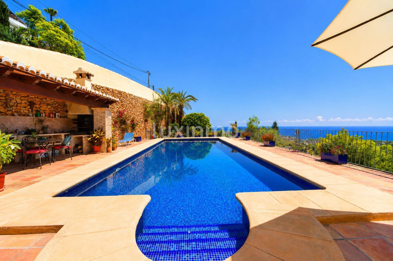 Chalet for Sale in Benissa