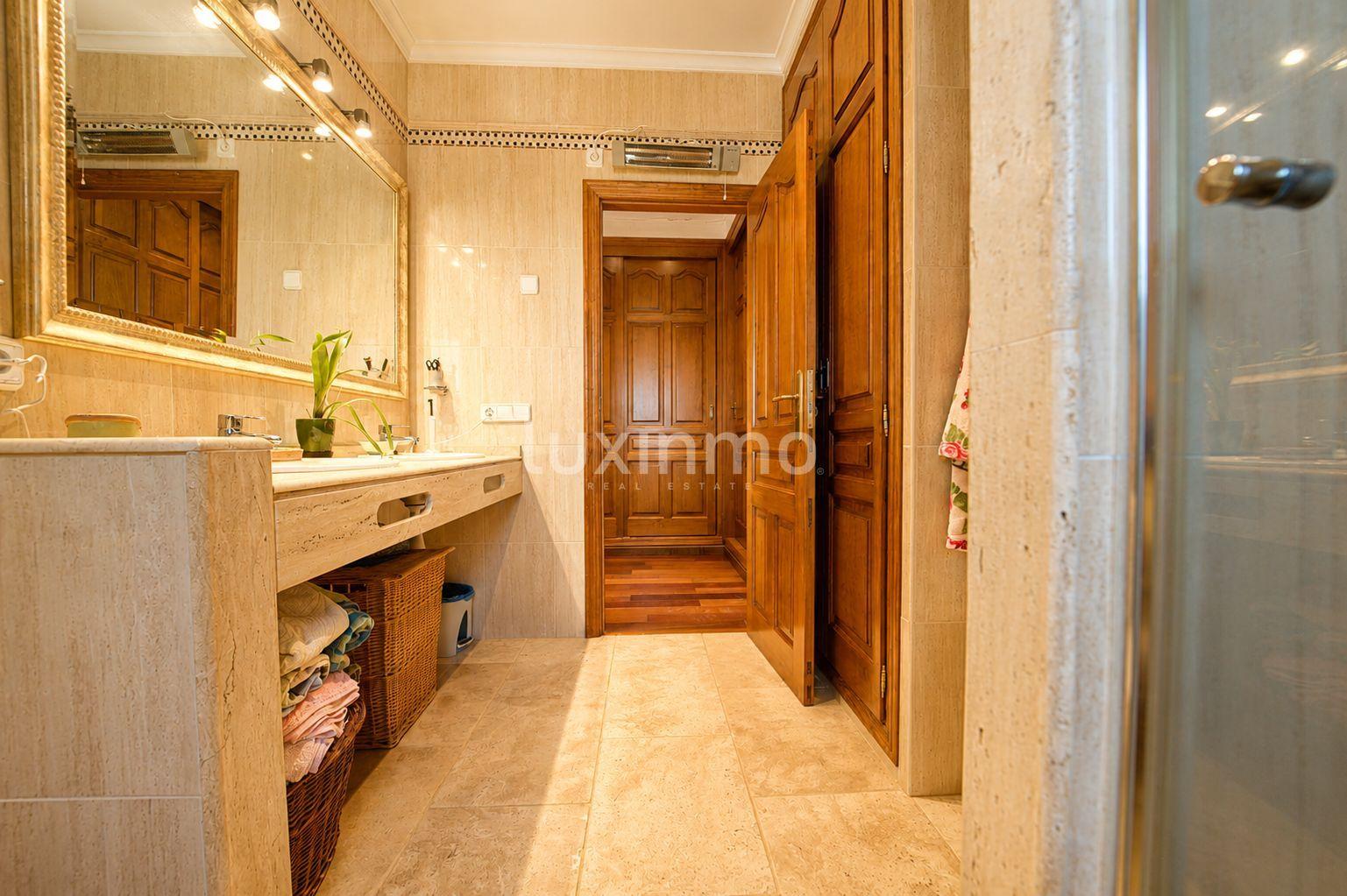 Chalet for Sale in Benissa