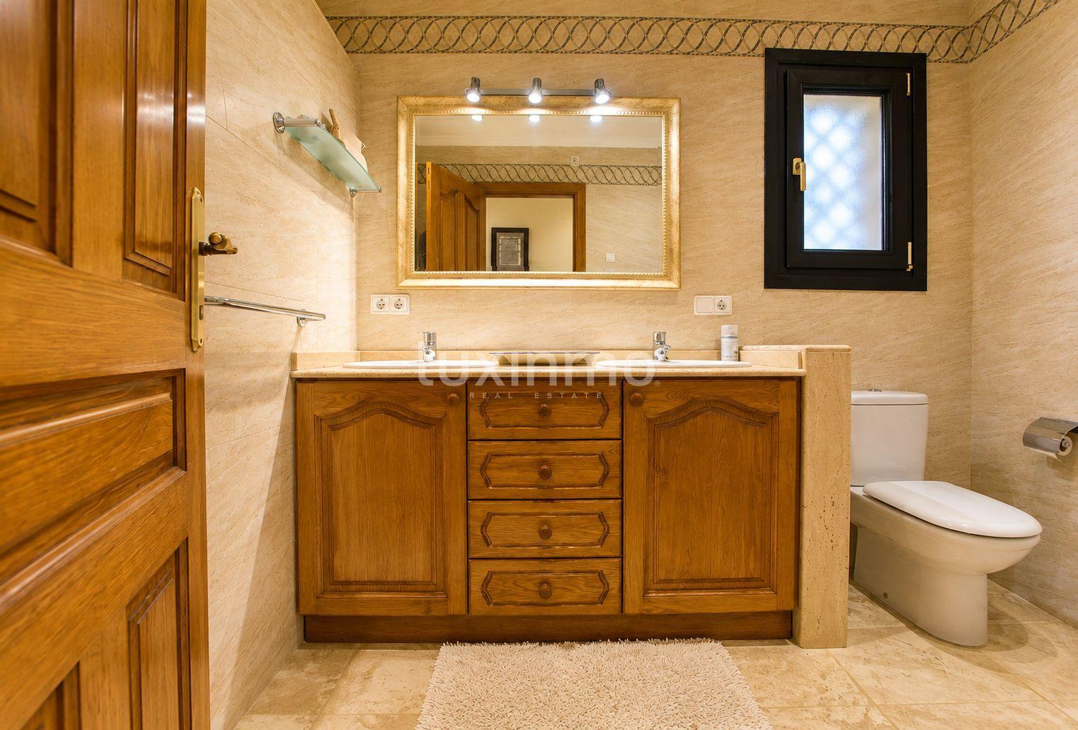 Chalet for Sale in Benissa