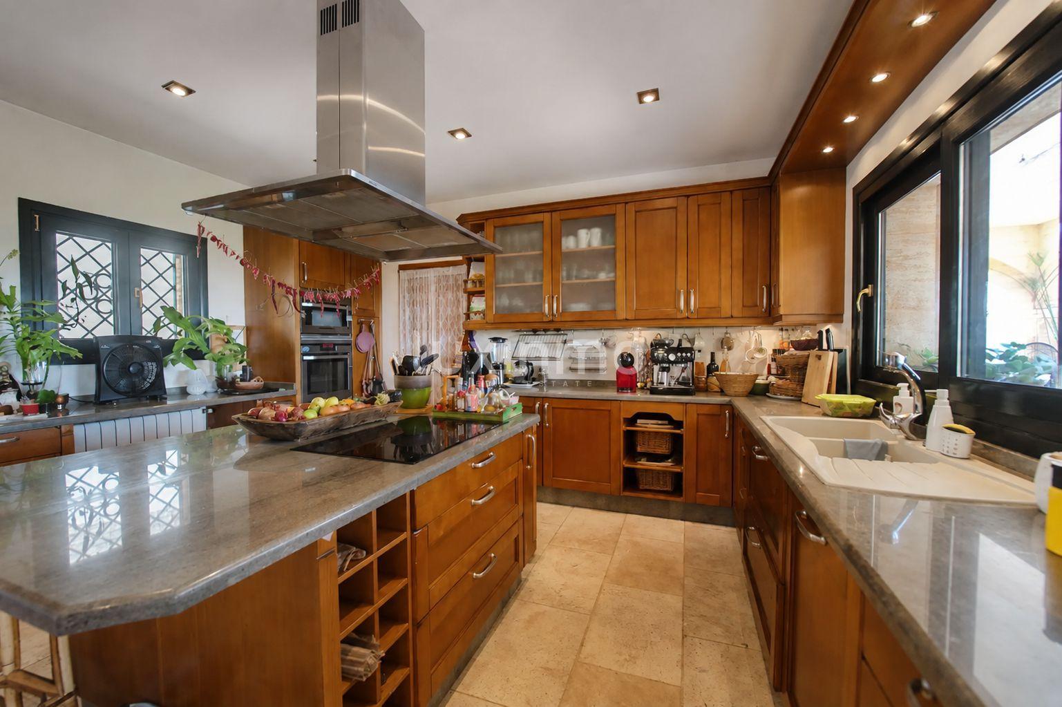 Chalet for Sale in Benissa