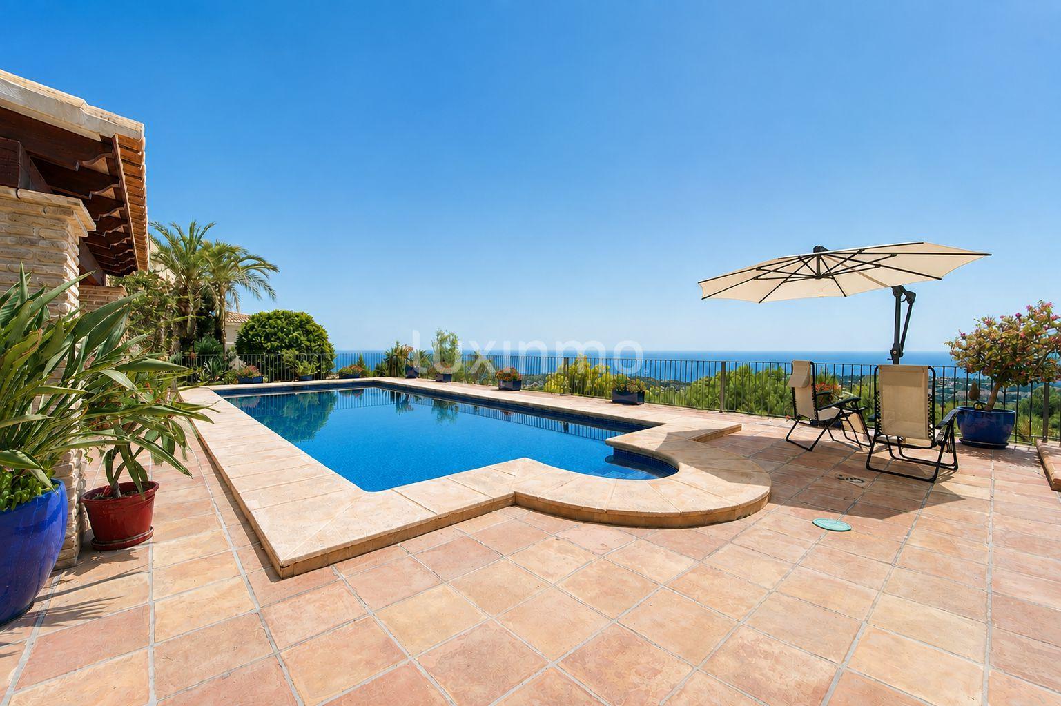 Chalet for Sale in Benissa