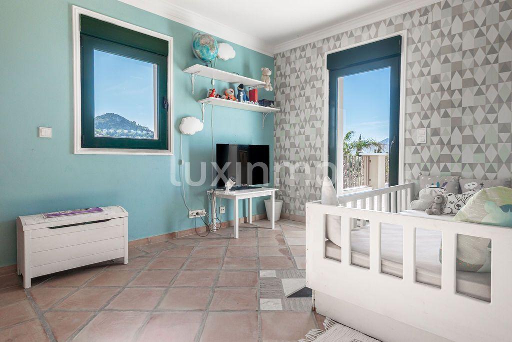 Chalet for Sale in Pedreguer