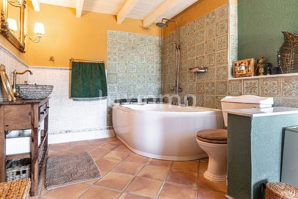 Chalet for Sale in Pedreguer