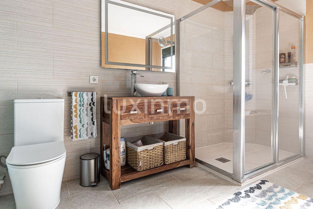 Chalet for Sale in Pedreguer