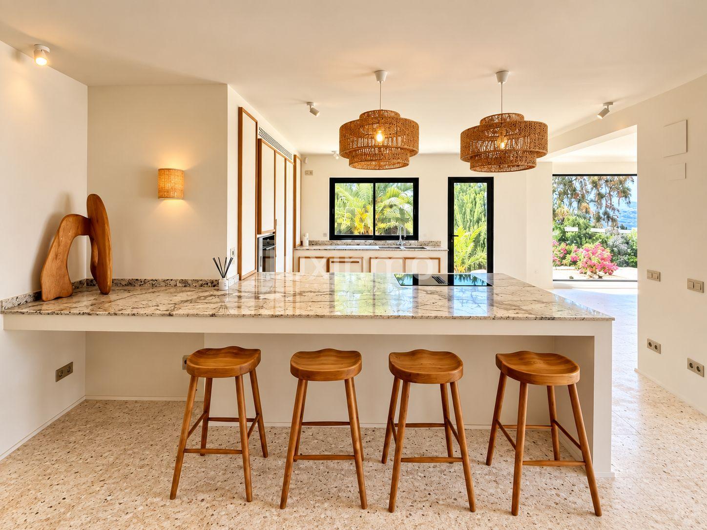 Chalet for Sale in Jávea