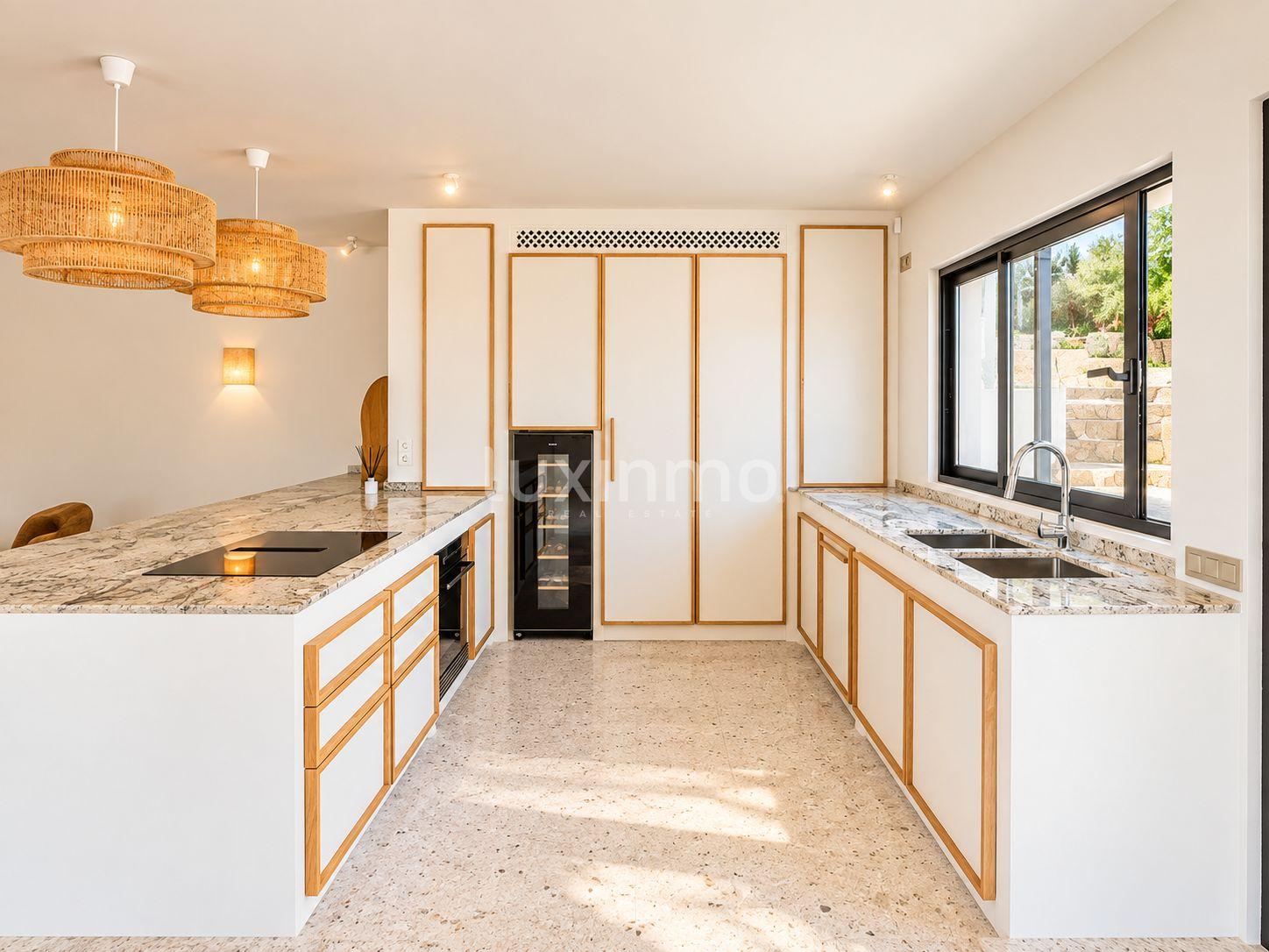Chalet for Sale in Jávea