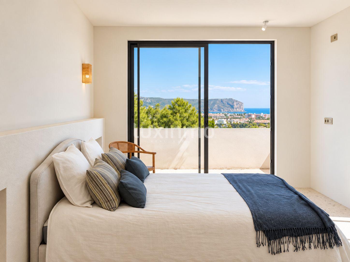 Chalet for Sale in Jávea