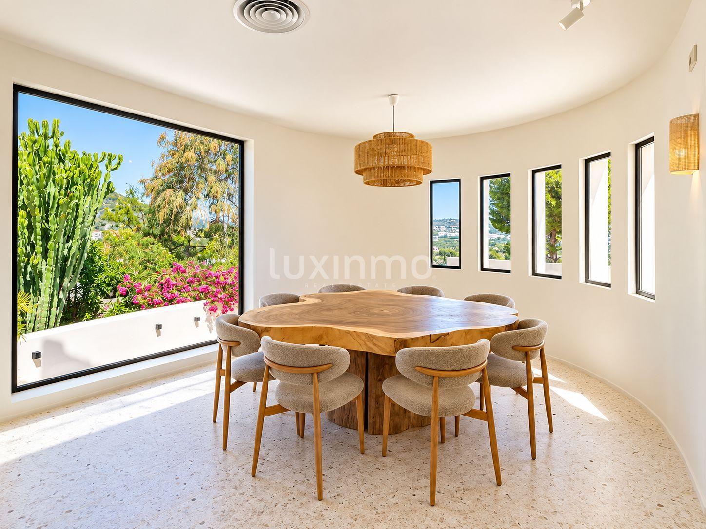 Chalet for Sale in Jávea