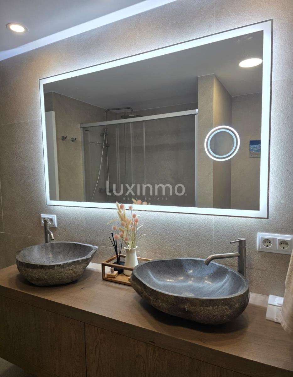 Chalet for Sale in Santa Eulalia del Río