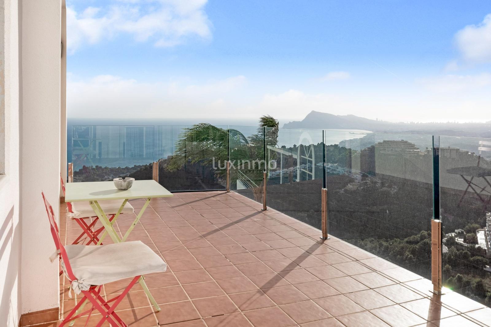 Chalet for Sale in Altea