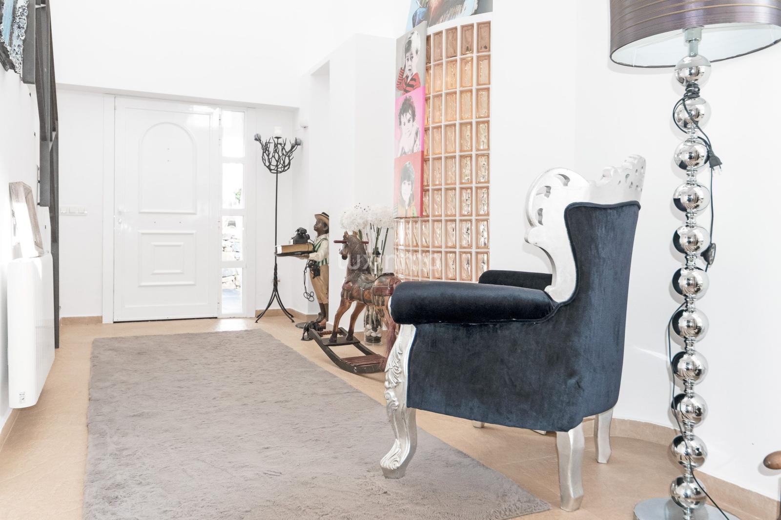 Chalet for Sale in Altea
