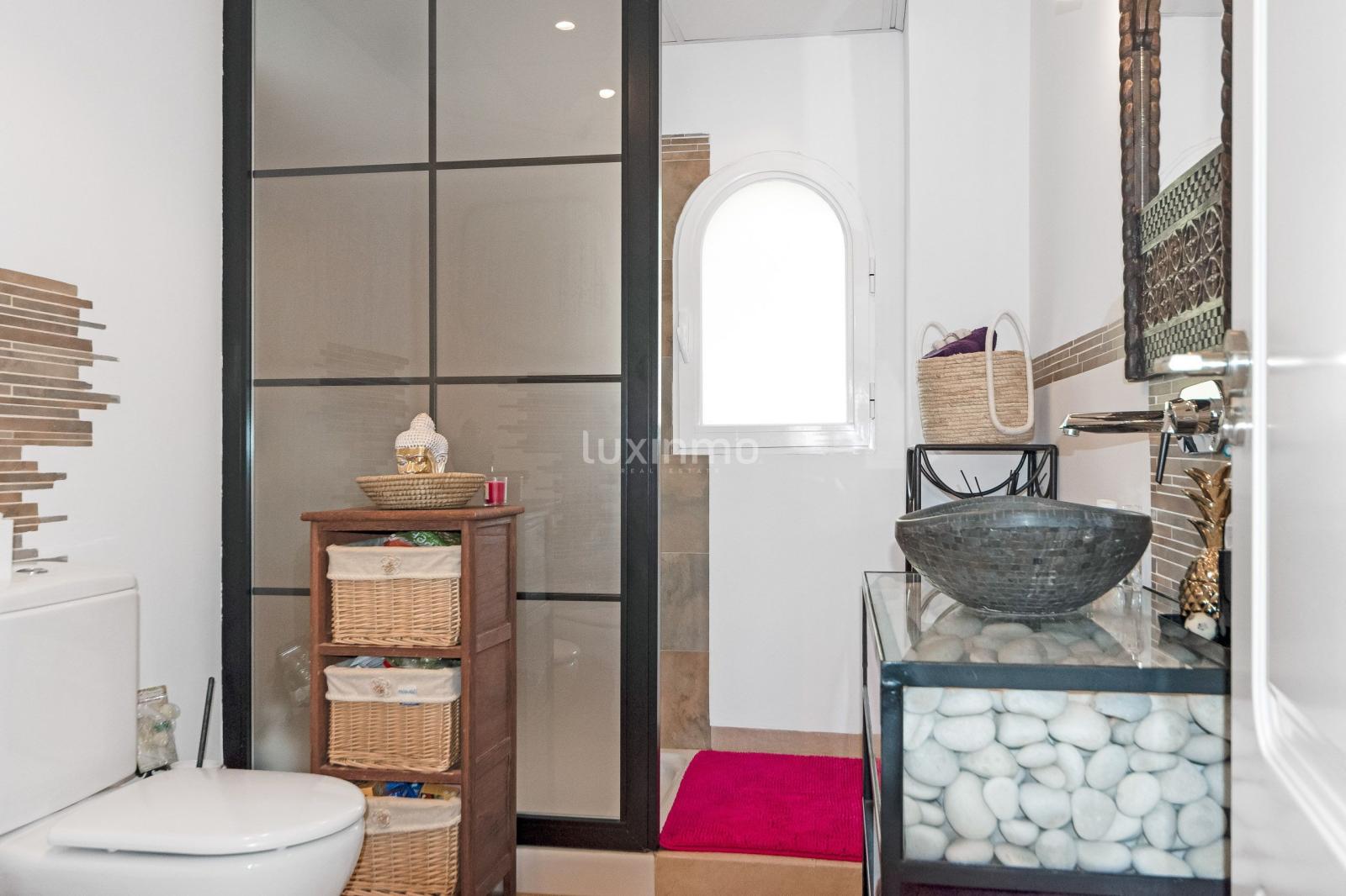 Chalet for Sale in Altea