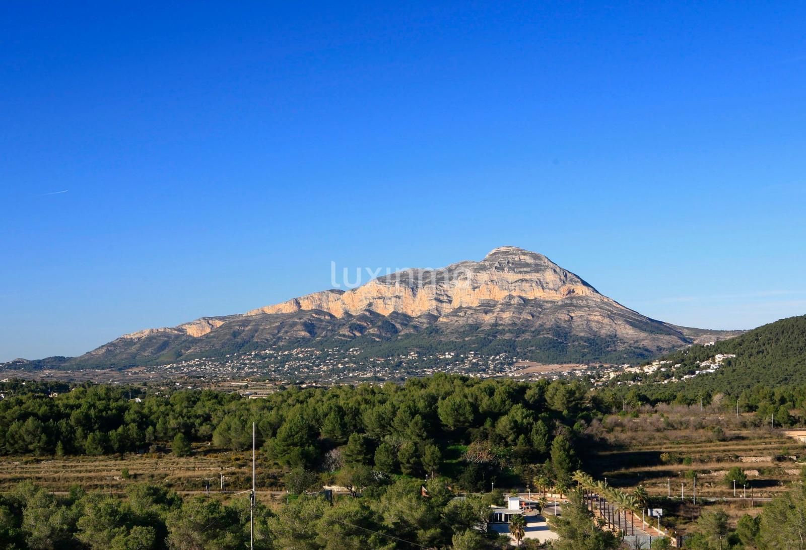 Chalet for Sale in Jávea