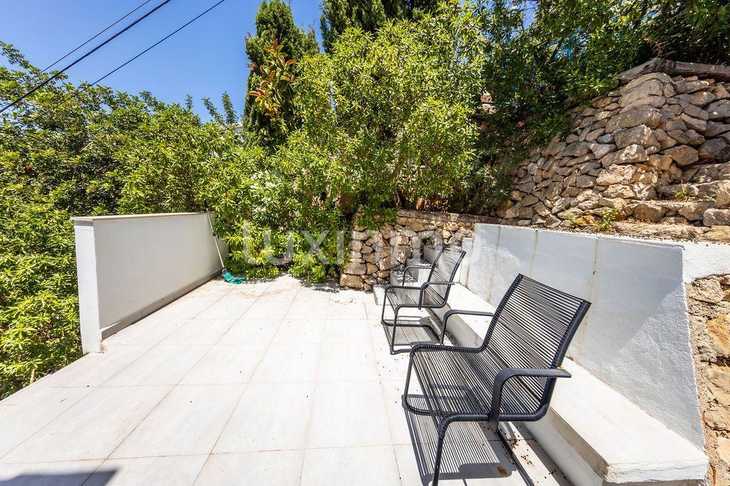 Chalet for Sale in Dénia
